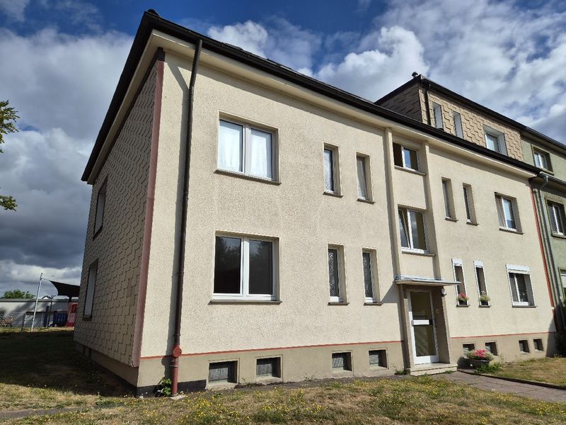 Gemütliche Erdgeschosswohnung mit ca. 54 m² Wohnfläche und 2 Zimmern in ruhiger Woh